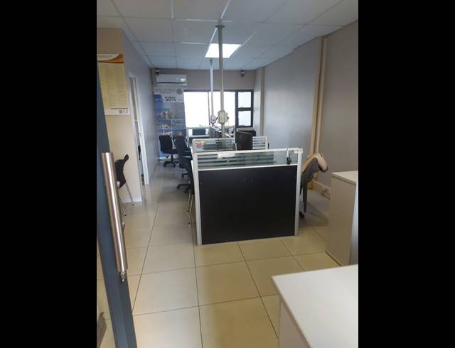60M² OFFICE TO LET IN UMHLANGA RIDGE